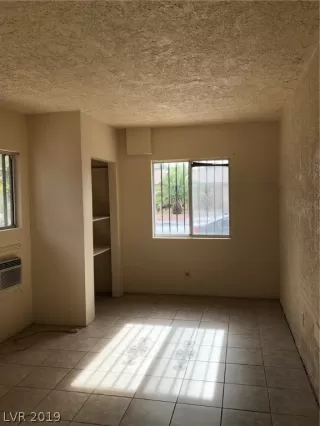 Photo #1: 2154340 Listing 