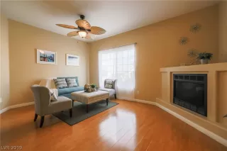 Photo #3: 2154346 Listing