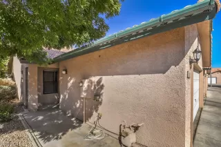 Photo #2: 2154389 Listing