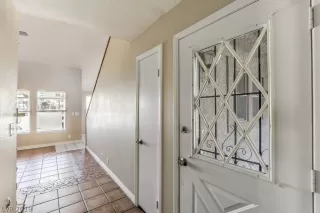 Photo #6: 2154399 Listing