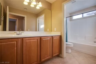 Photo #6: 2154405 Listing