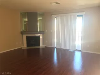 Photo #2: 2154408 Listing 