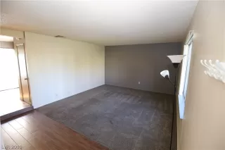 Photo #3: 2154418 Listing