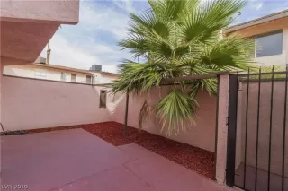 Photo #1: 2154431 Listing