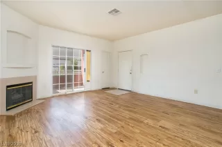 Photo #2: 2154446 Listing