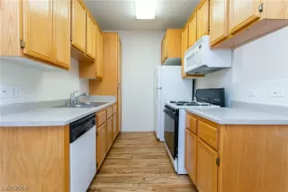 Photo #3: 2154446 Listing