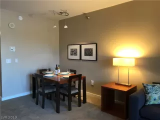 Photo #4: 2154453 Listing 