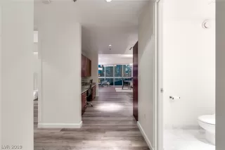 Photo #4: 2154466 Listing