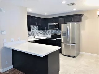 Photo #3: 2154468 Listing