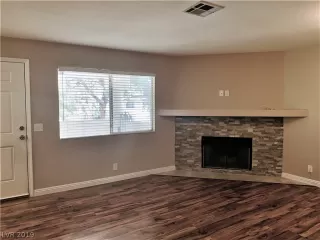 Photo #6: 2154468 Listing