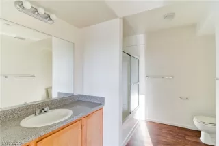 Photo #5: 2154542 Listing 