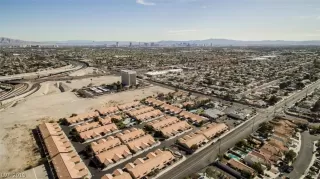 Photo #1: 2154544 Listing