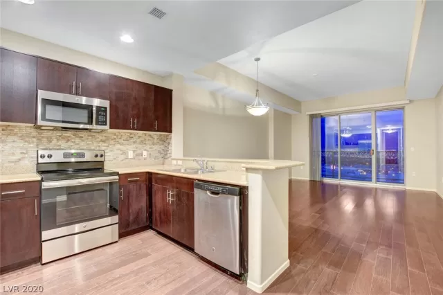 MLS: 2154552 Condo For Sale