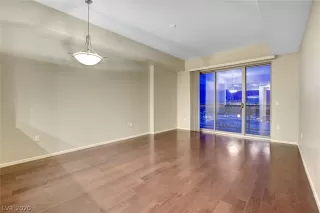 Photo #1: 2154552 Listing 