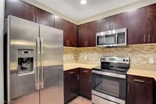 Photo #5: 2154552 Listing 