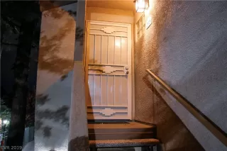 Photo #2: 2154580 Listing