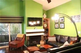 Photo #5: 2154580 Listing