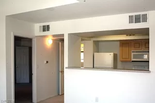 Photo #4: 2154647 Listing 