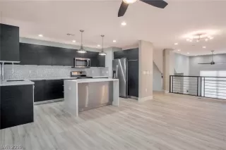 Photo #2: 2154660 Listing 