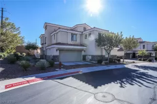 Photo #2: 2154668 Listing 