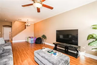 Photo #6: 2154668 Listing 