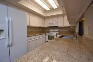 Photo #3: 2154679 Listing 