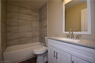 Photo #4: 2154679 Listing 