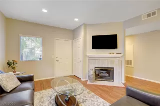 Photo #1: 2154746 Listing