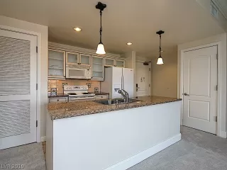 Photo #4: 2154752 Listing