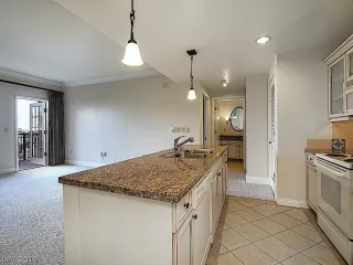 Photo #6: 2154752 Listing