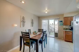 Photo #5: 2154795 Listing