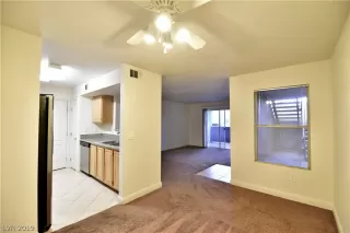 Photo #2: 2154844 Listing