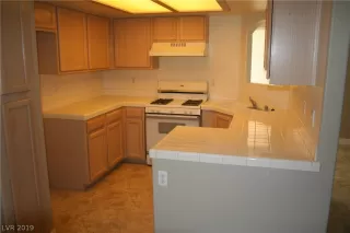 Photo #1: 2154853 Listing 