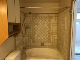 Photo #2: 2154873 Listing 