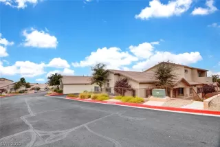 Photo #1: 2154877 Listing