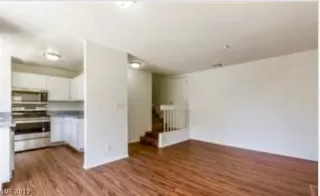 Photo #4: 2154905 Listing