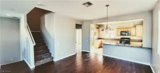 Photo #4: 2154927 Listing