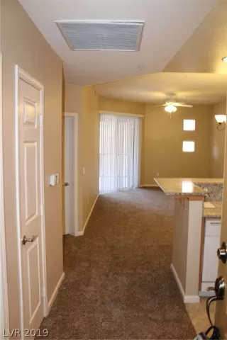 Photo #4: 2154934 Listing