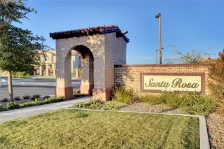 Photo #1: 2154941 Listing