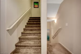 Photo #2: 2154941 Listing