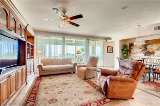 Photo #4: 2154970 Listing