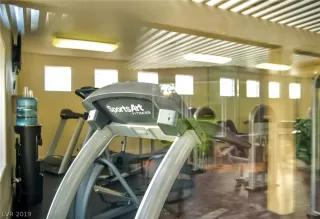 Photo #5: 2155063 Listing