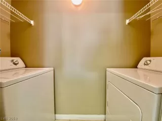 Photo #6: 2155076 Listing