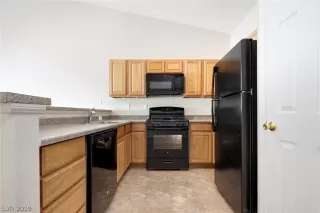 Photo #6: 2155121 Listing