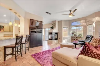 Photo #4: 2155143 Listing 