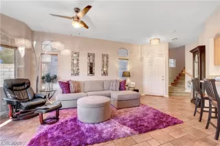 Photo #5: 2155143 Listing 