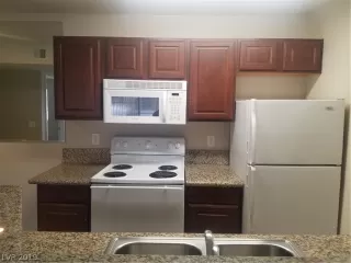 Photo #5: 2155157 Listing 