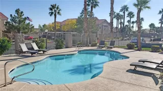 Photo #2: 2155162 Listing