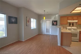 Photo #6: 2155162 Listing