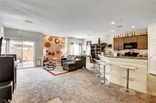Photo #3: 2155168 Listing